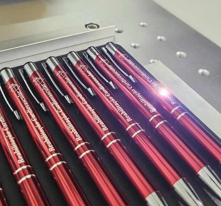 Caneta de Metal Vermelha Gravação Laser