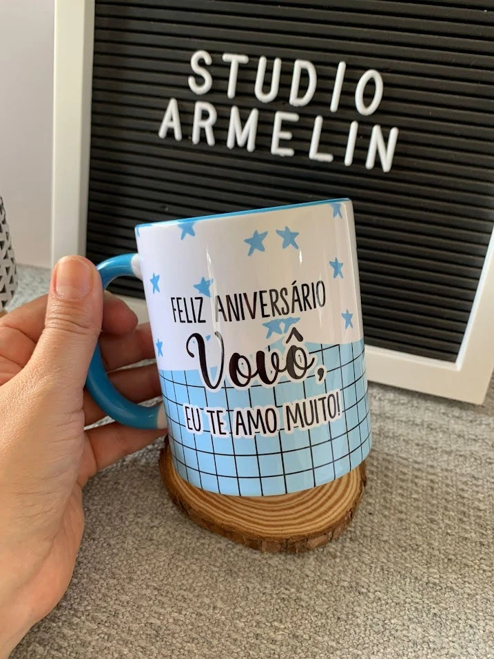 Caneca de Cerâmica Alça e Interior Azul