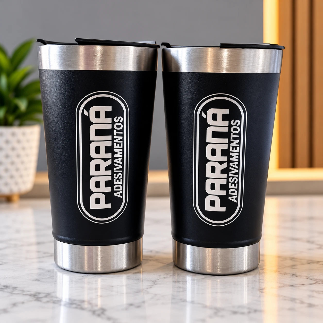 Copo Térmico Preto 473ml com Gravação à Laser